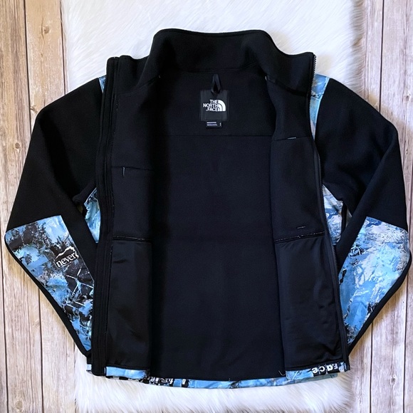 The North Face Men’s Printed Denali Fleece Jacket - Picture 5 of 9